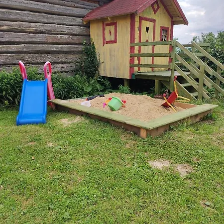 Dom Pod Jabloniami *
