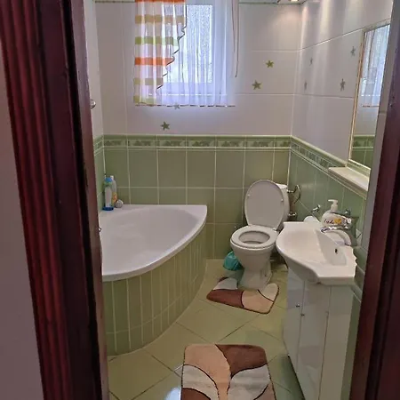 Dom Pod Jabloniami Holiday home Lukowica